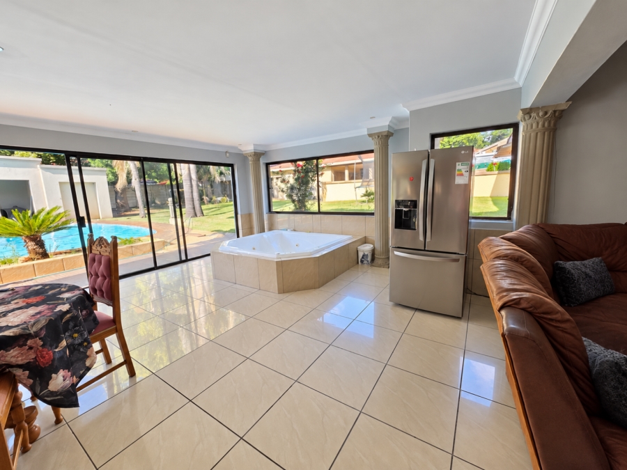 4 Bedroom Property for Sale in Wilkoppies North West